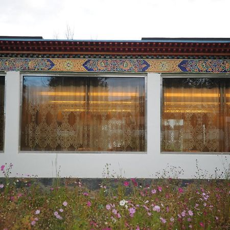 Wanrun International Resort Hotel In Tibet Xigaze Eksteriør bilde